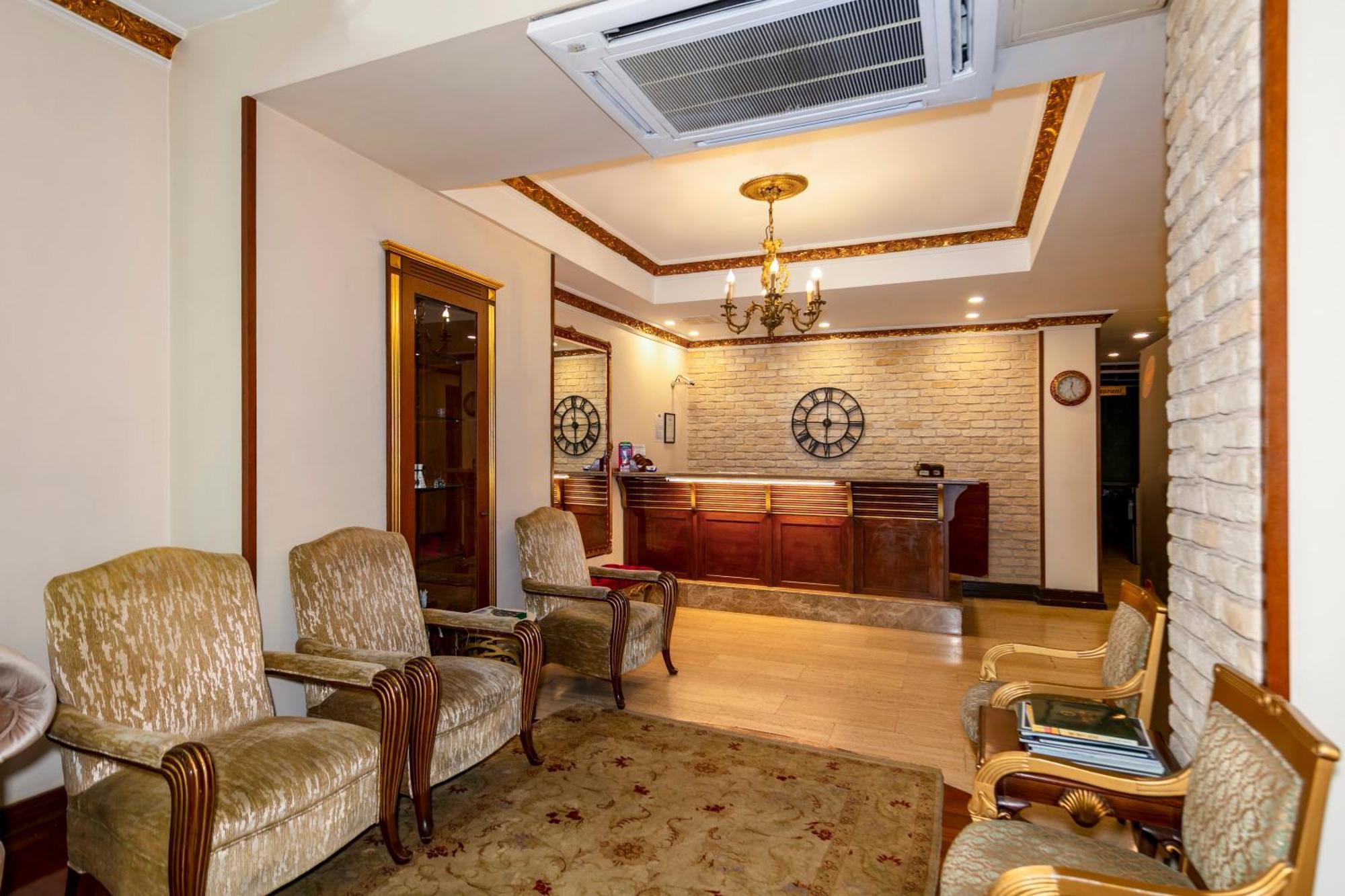 Nil Center Hotel